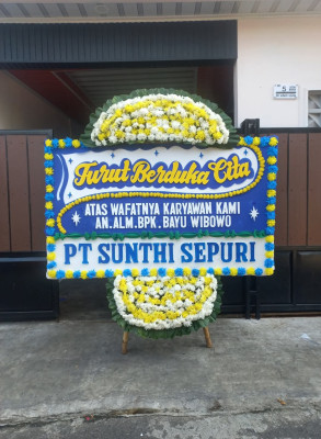 Papan Bunga Duka di Karangseneng